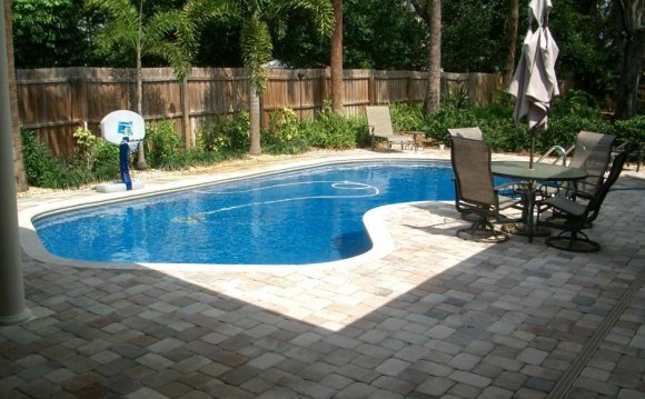 Backyard Pool Design Ideas