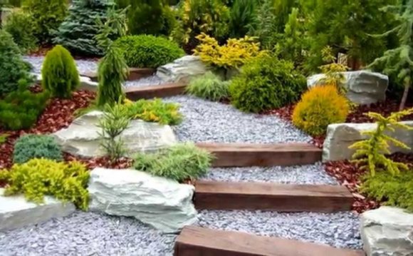 Garden bed design and garden