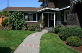 Front Entry Walkway Genevieve Schmidt Landscape Design and Fine Maintenance Arcata, CA