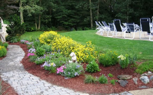 Backyard Flower Garden Designs